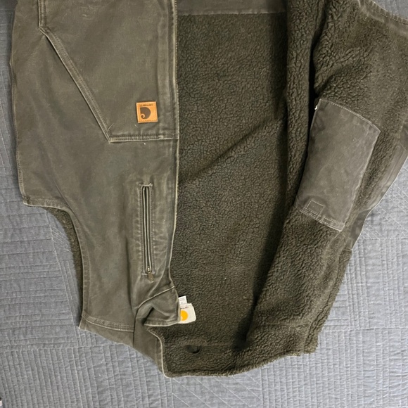 Men’s Carhartt Sherpa-Lined Duck Vest Size Medium - Picture 2 of 4